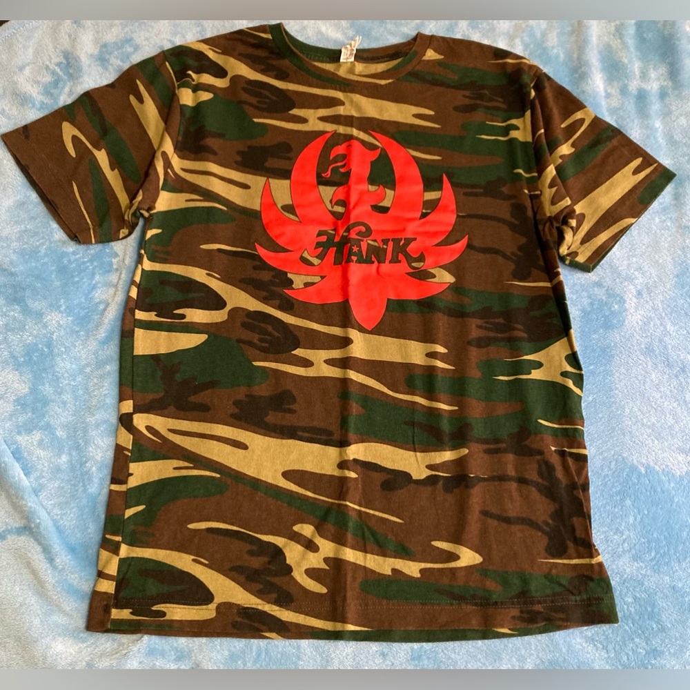 Hank Williams Jr. Camo Red Logo Country Music Merch Short Sleeve Tee size M uni